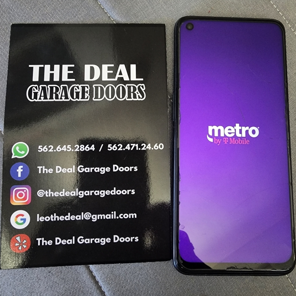 5G Smartphone - Picture 3 of 6